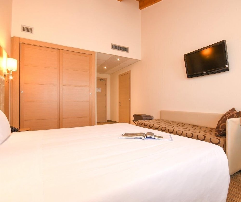 Triple Room - Photo 4