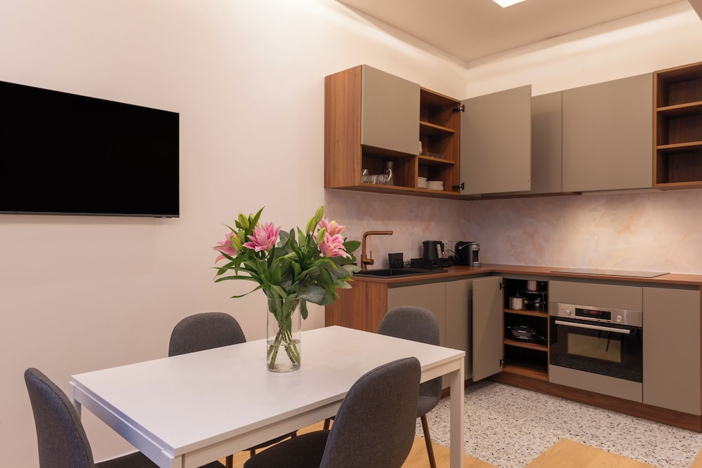 Family Apartment photo 3