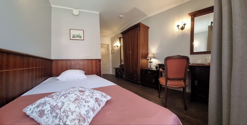 Classic Single Room
