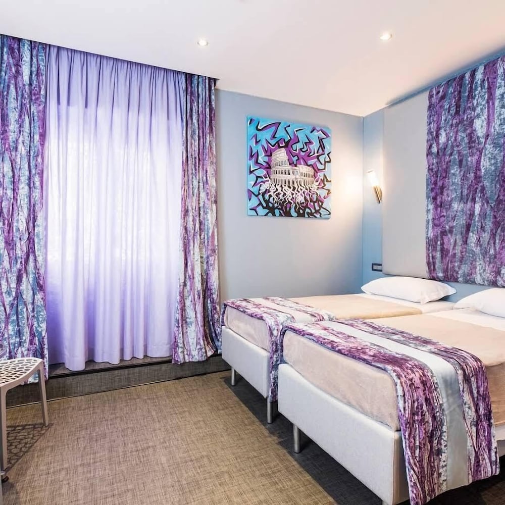 Deluxe Quadruple Room, Non Smoking photo 2