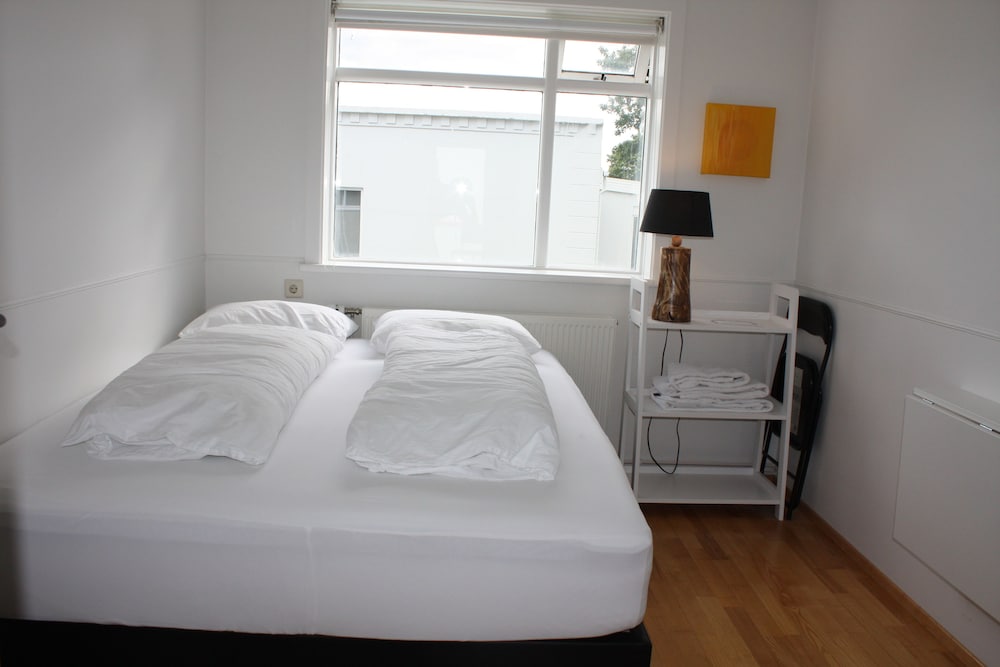 Economy Double Room, Shared Bathroom photo 1