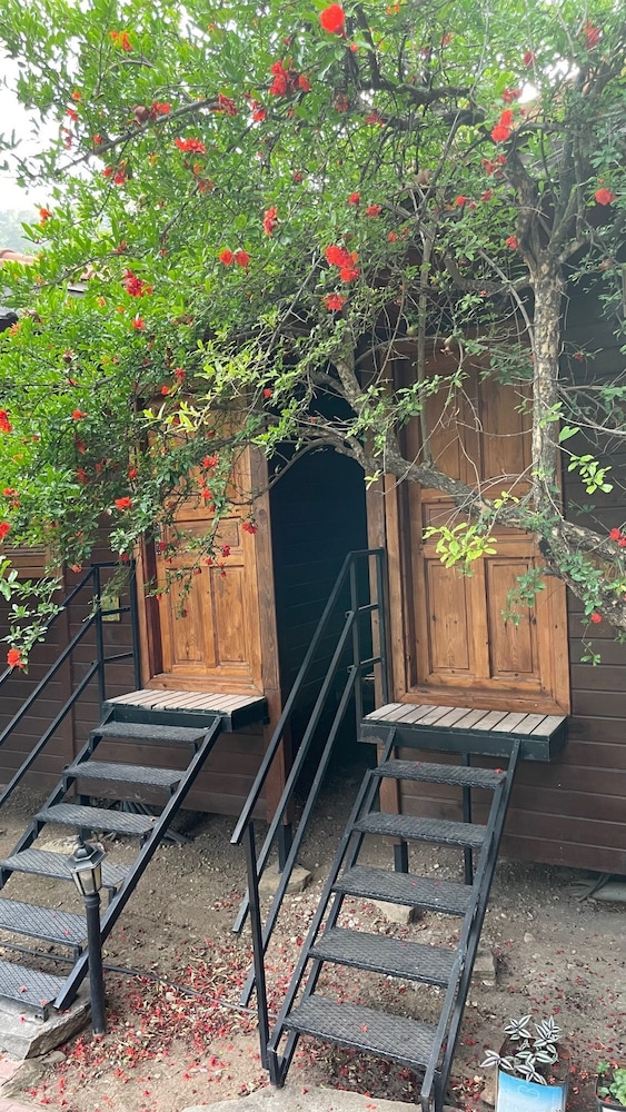 Bungalow, Garden View - Photo 17