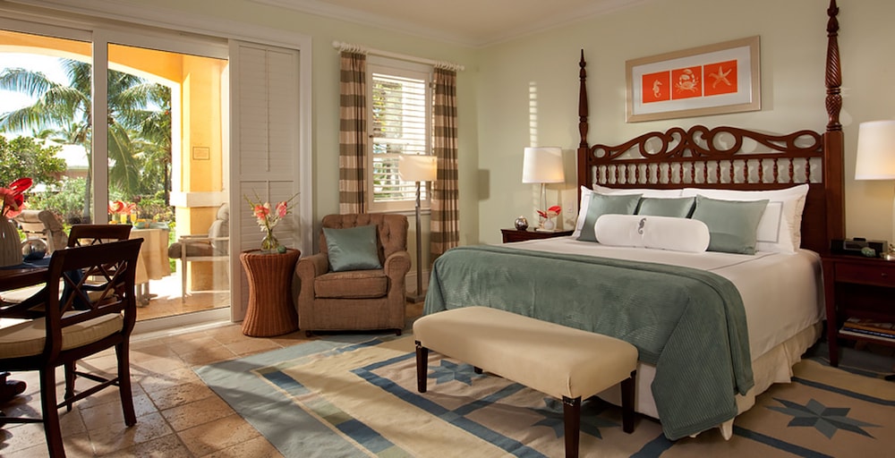 Club Suite, 1 Bedroom, Ocean View (Beach House Walkout Club Level)