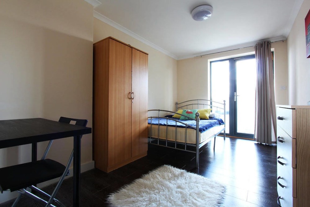 Deluxe King Room photo 1