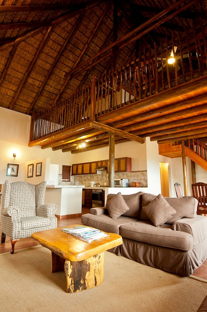 Comfort House, 3 Bedrooms, Pool Access, Mountain View photo 3