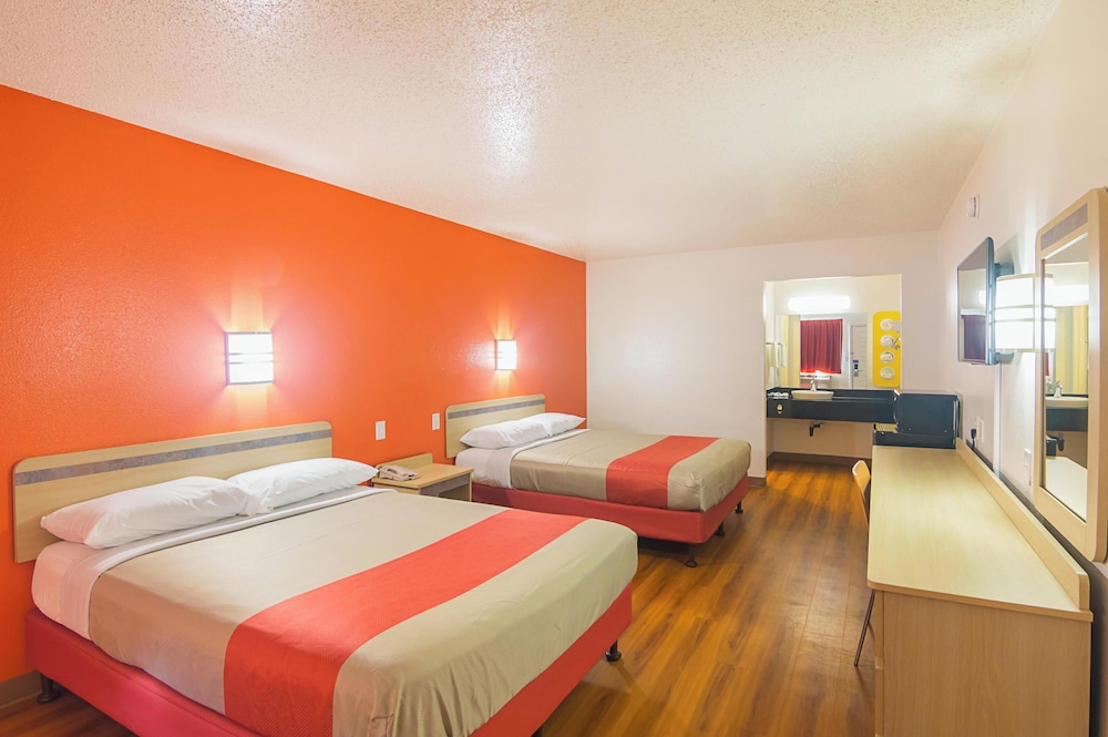 Room, 2 Queen Beds, Non Smoking, Refrigerator & Microwave - Photo 1