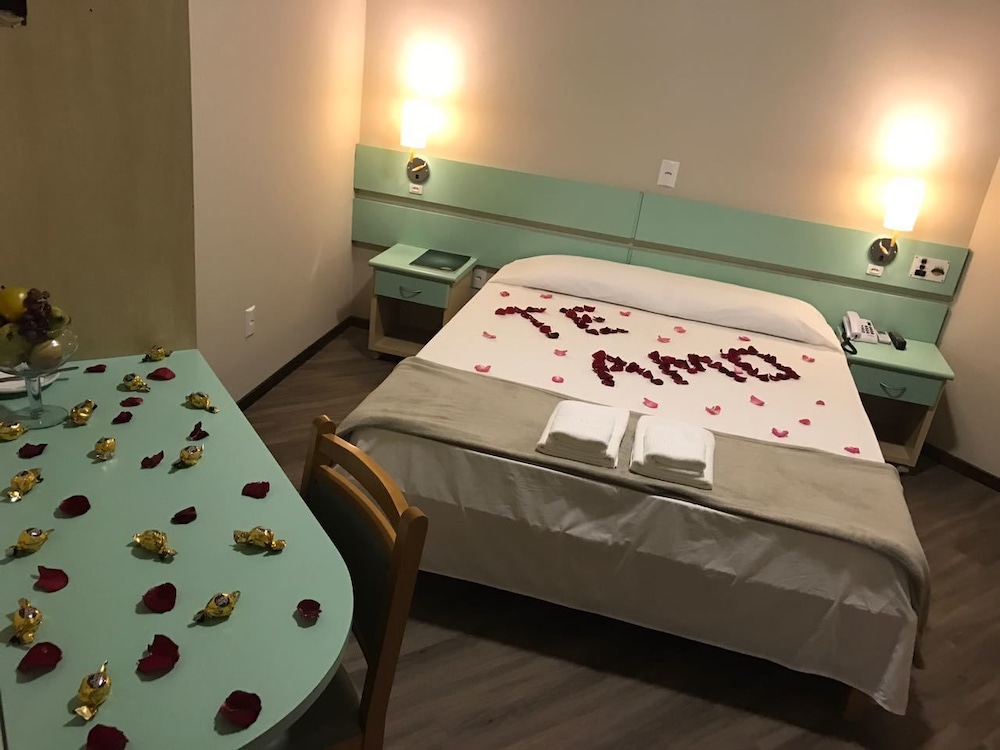 Luxury Suite photo 1