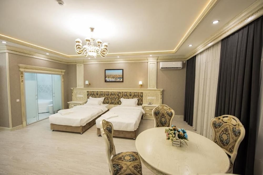 Executive Room - Photo 3