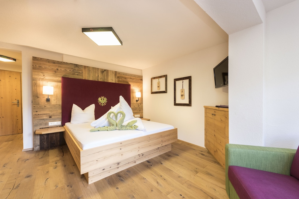 Romantic Double Room (Tirol) photo 2