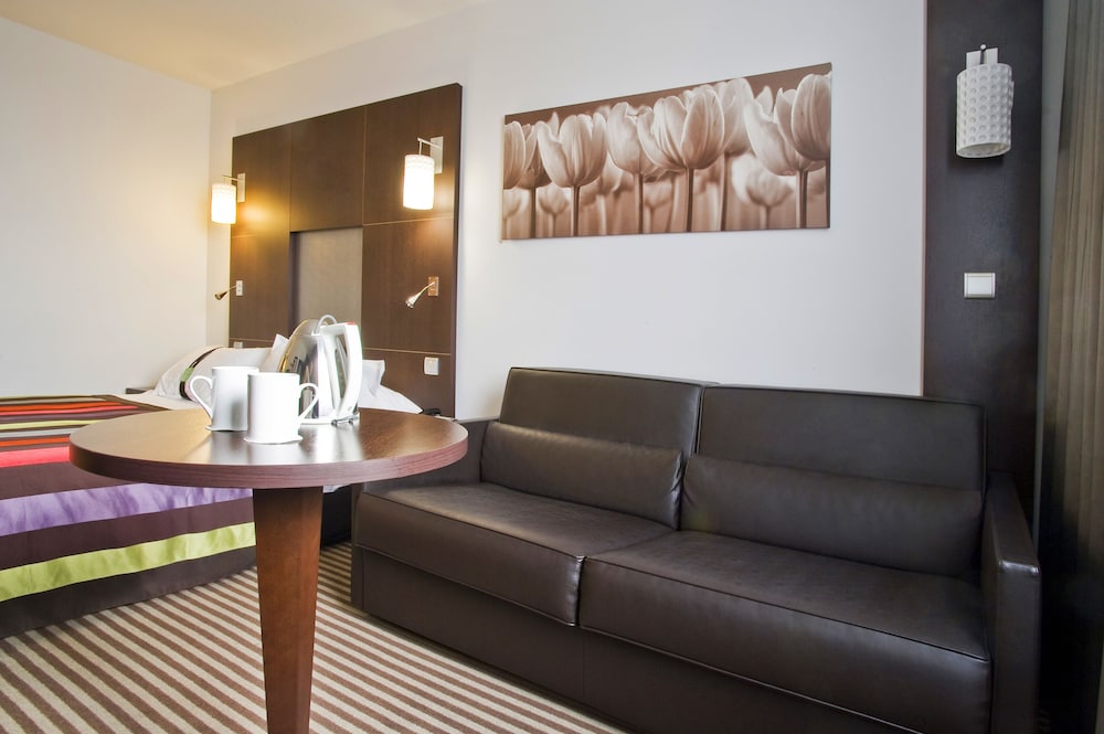 Standard Room, 1 Double Bed with Sofa bed - Photo 3