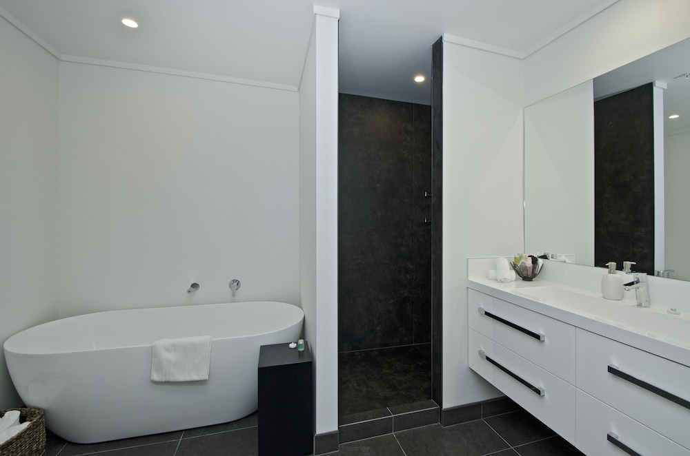 Superior King Room (Harbour View room) photo 3
