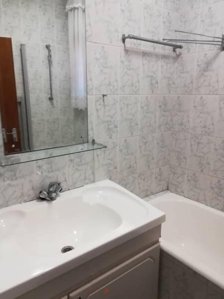 Deluxe Double Room Single Use, 1 Queen Bed, Garden View, Garden Area photo 3