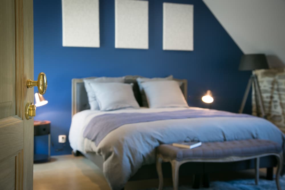 Romantic Double Room, 1 King Bed photo 2