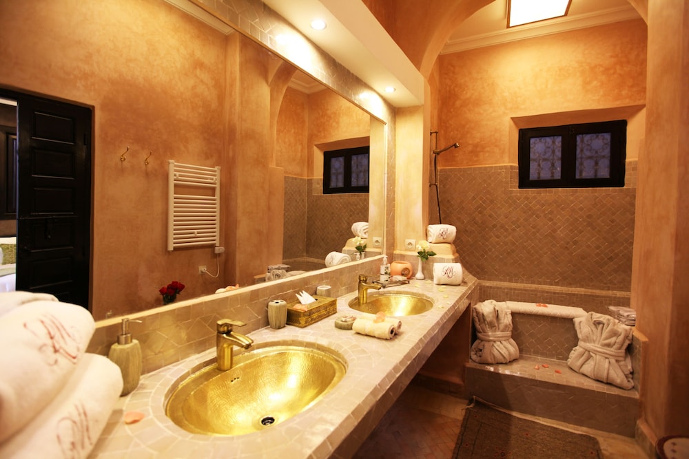 Deluxe Double or Twin Room, Patio - Photo 4