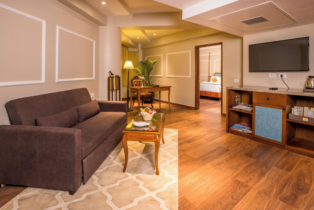 Family Room photo 3