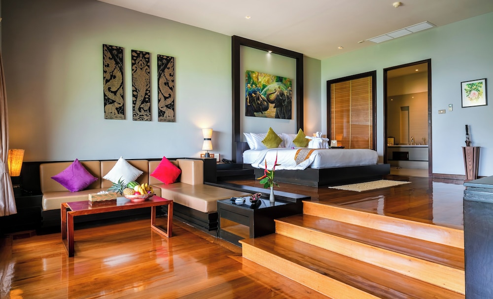 Grand Thai with Spa Bath & Private Pool - Photo 5