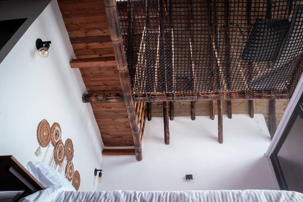 Royal Cabin