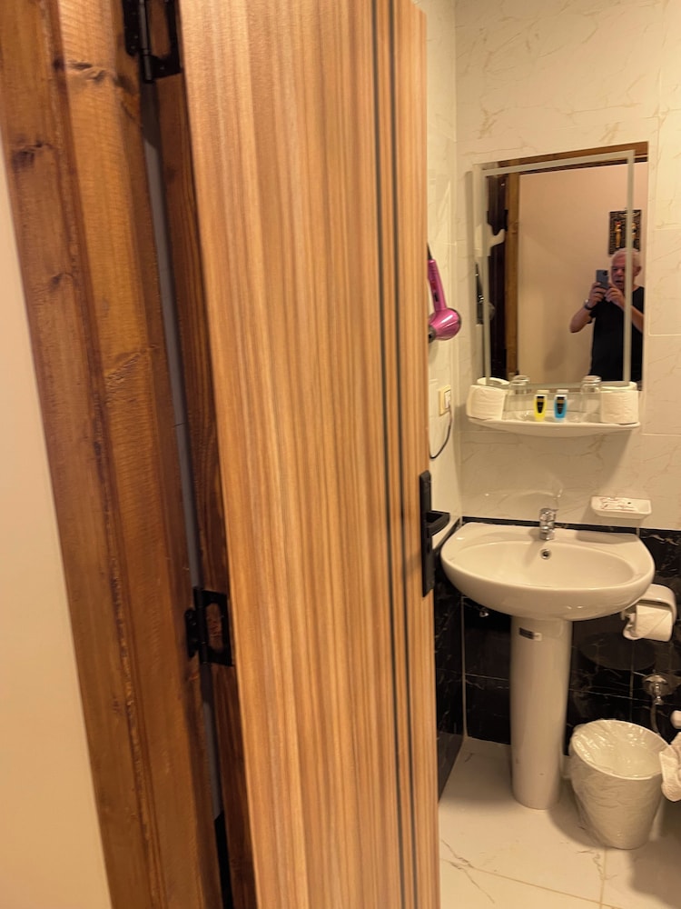 Standard Triple Room - Photo 2