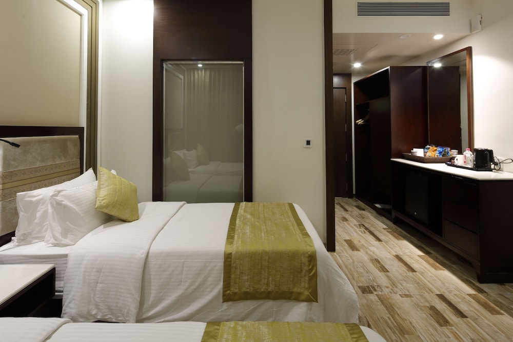 Deluxe Double or Twin Room - Photo 25