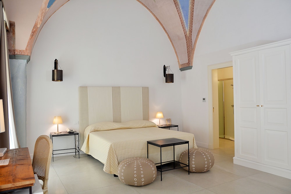 Premium Room - Photo 1