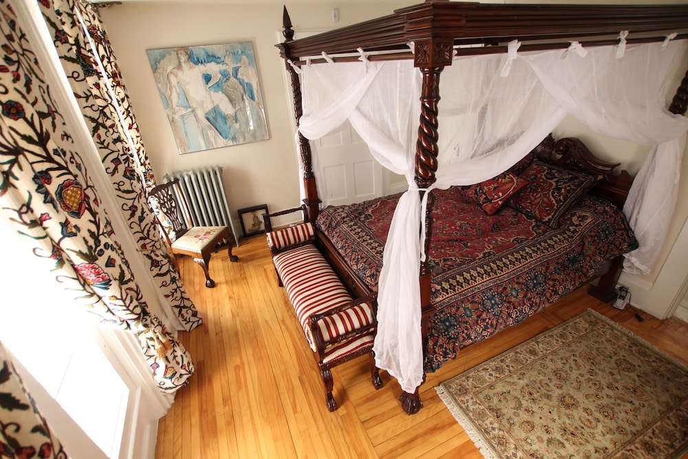 Grand Suite, 1 Queen Bed (Governors)
