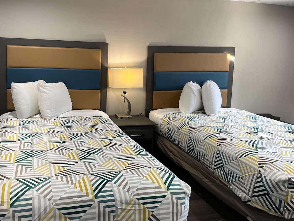 Deluxe Room, 2 Double Beds, Smoking, Refrigerator & Microwave, photo 6