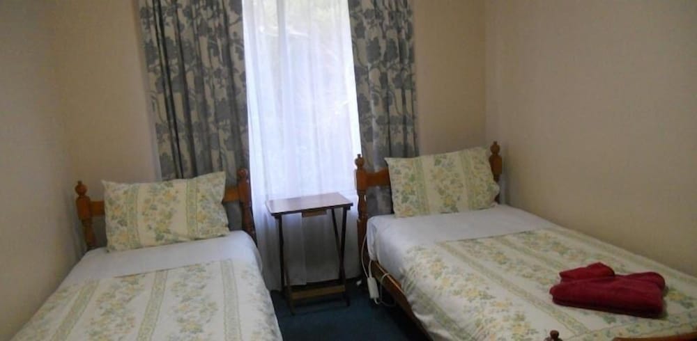3 Bedroom House photo 3