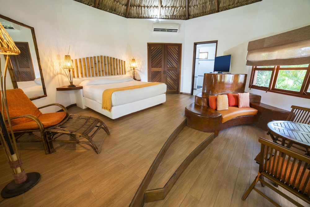 Suite, 1 King Bed