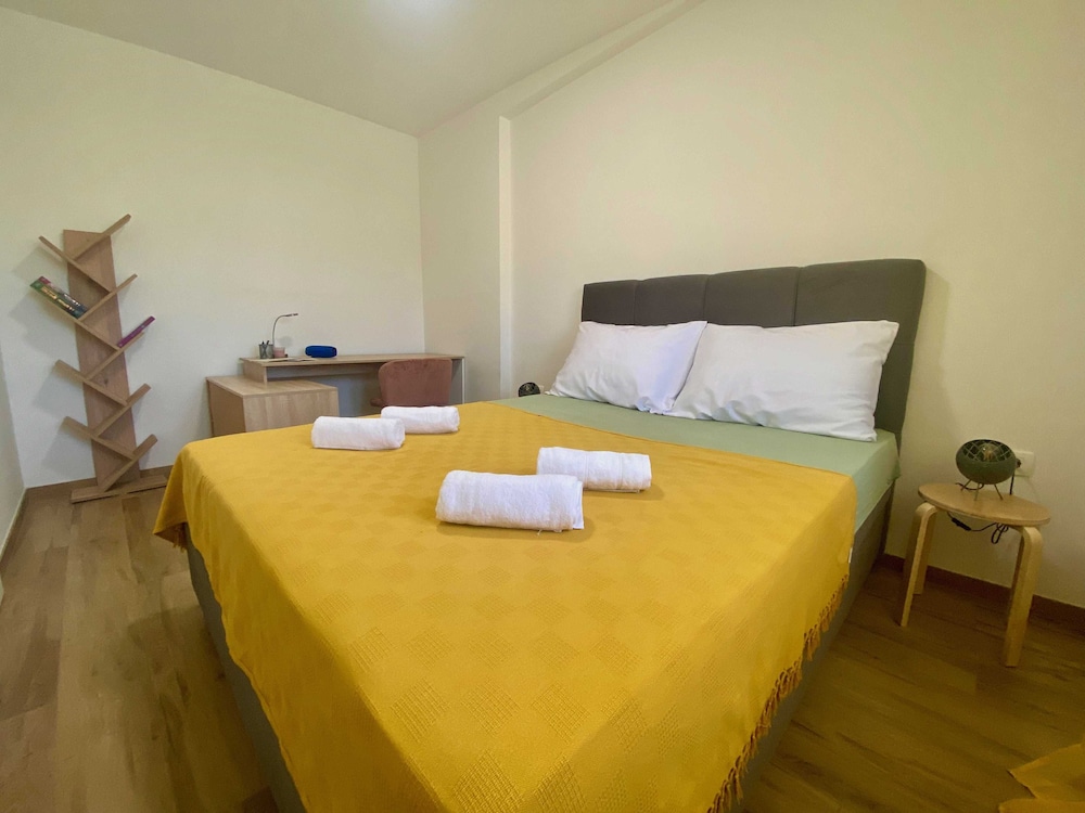Apartment (Two Bedroom Apartment with Terrace) photo 3