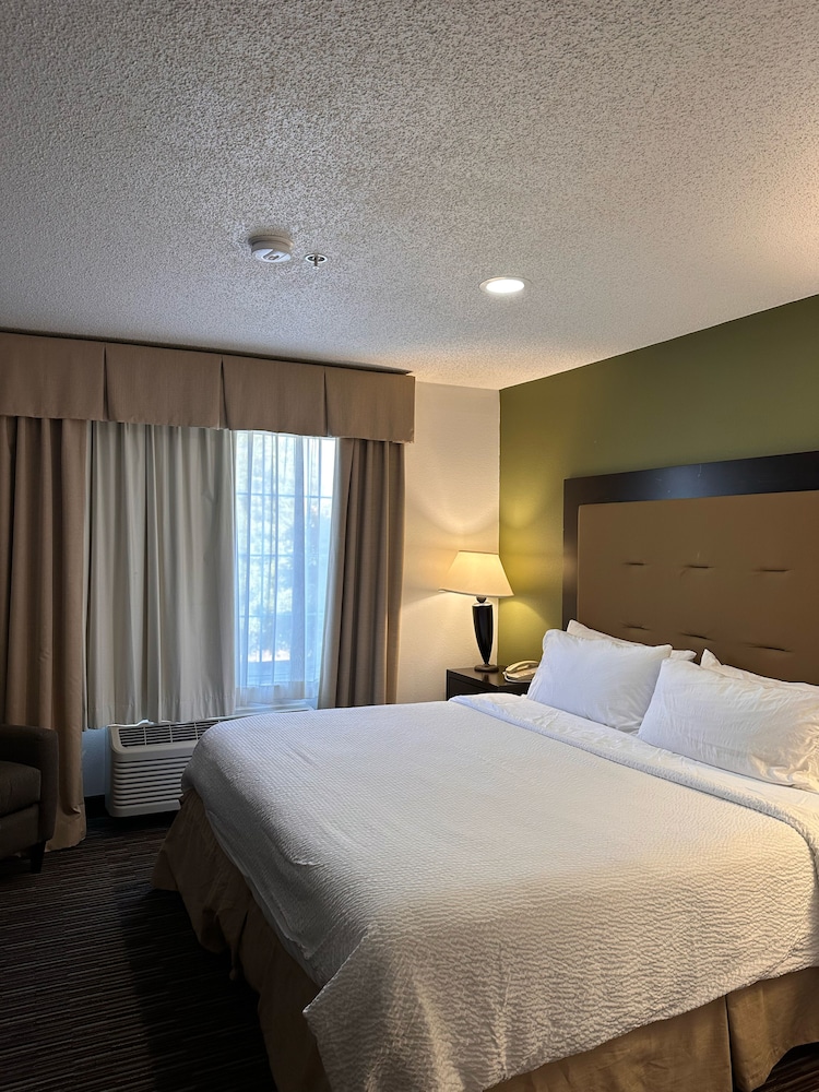 Suite, 1 Bedroom, Accessible Bathtub (Communication, Mobility) photo 2