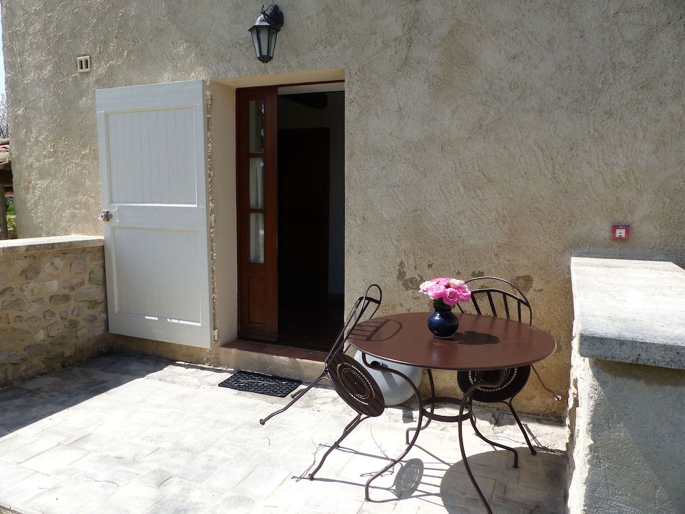 Comfort Room - Photo 6