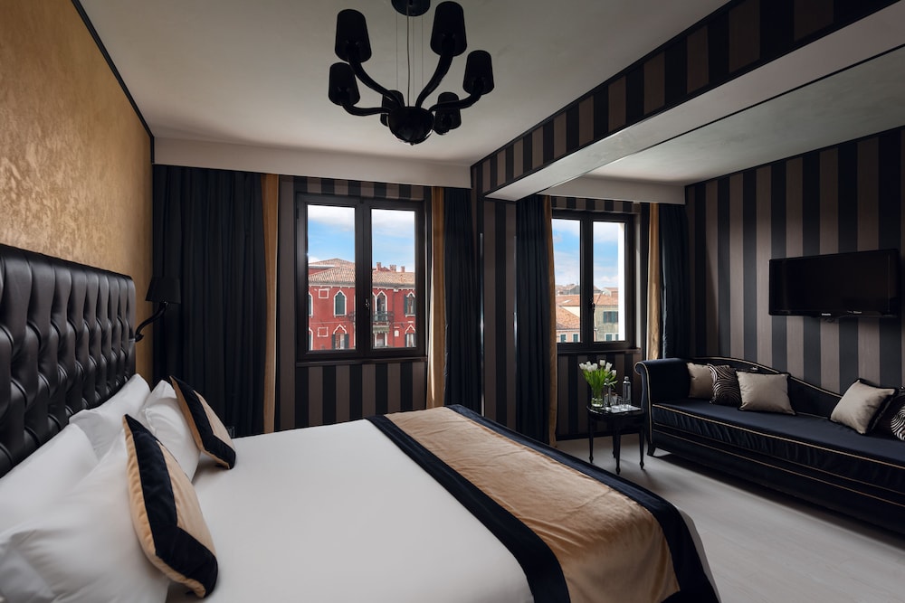 Junior Studio Suite, Canal View photo 1