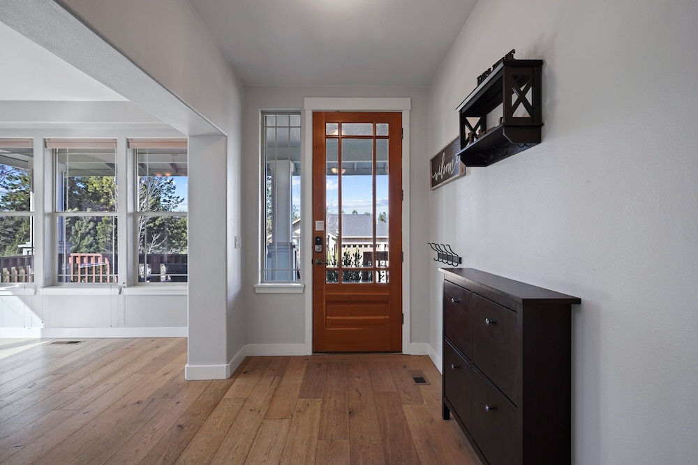 House, 5 Bedrooms