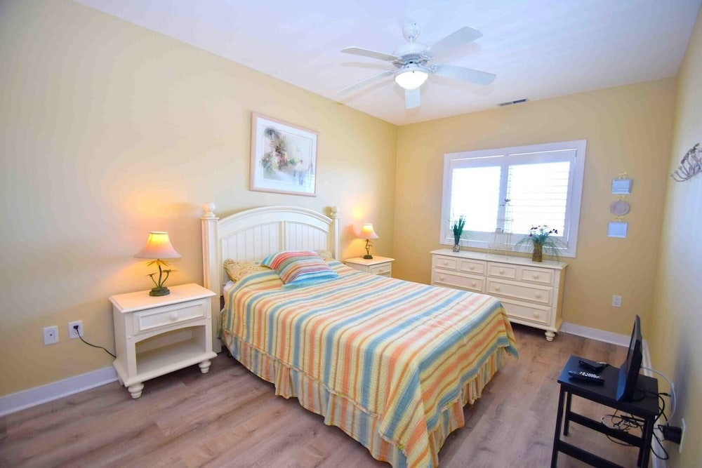 Condo, 4 Bedrooms