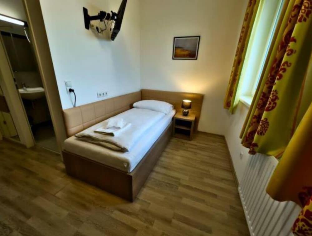 Classic Room, City View photo 1