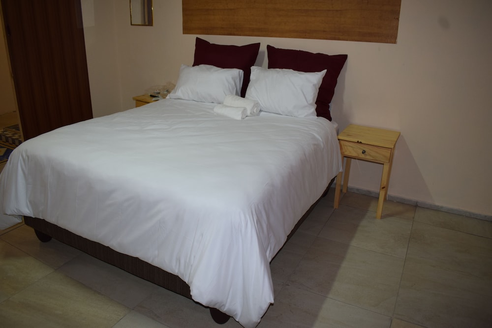 Standard Room photo 2