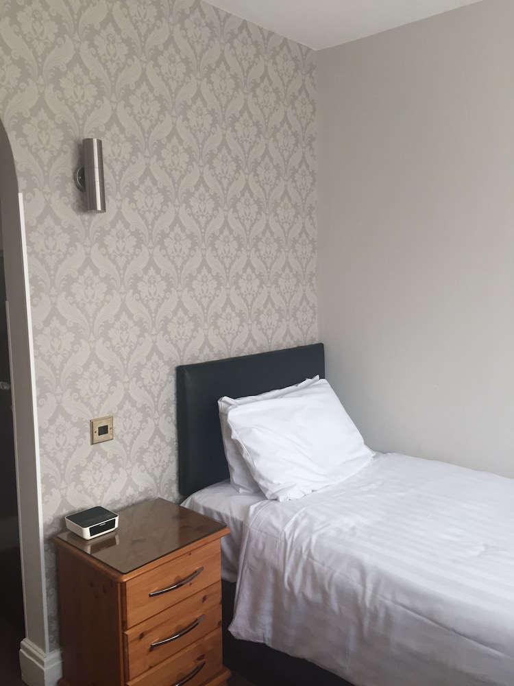 Comfort Room, 1 Twin Bed, Non Smoking - Photo 5