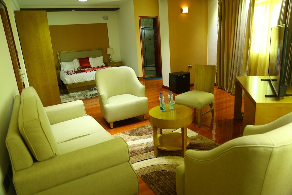 Deluxe Room, 1 King Bed, Accessible, Lake View