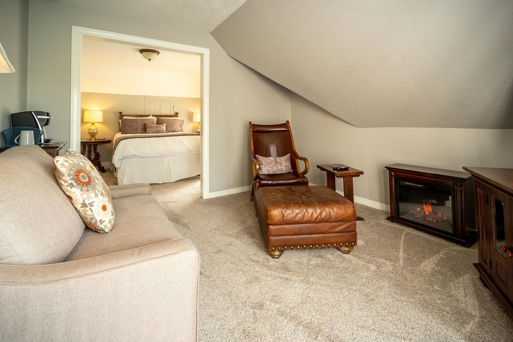 Kensington Suite photo 1