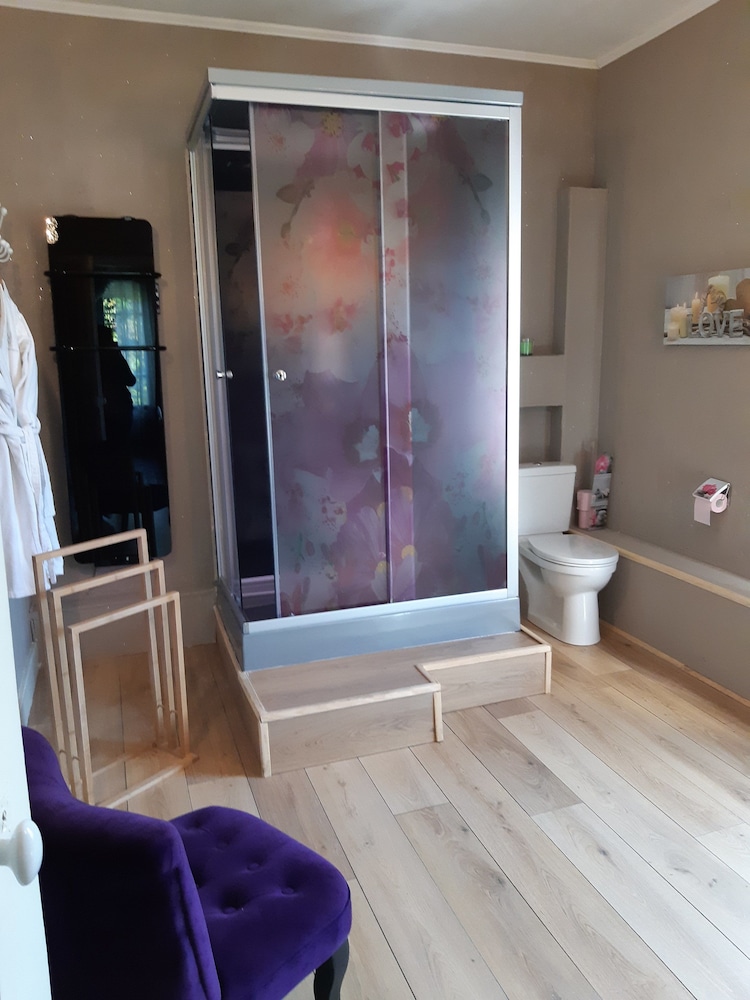 Comfort Double Room, Private Bathroom, Garden View photo 3
