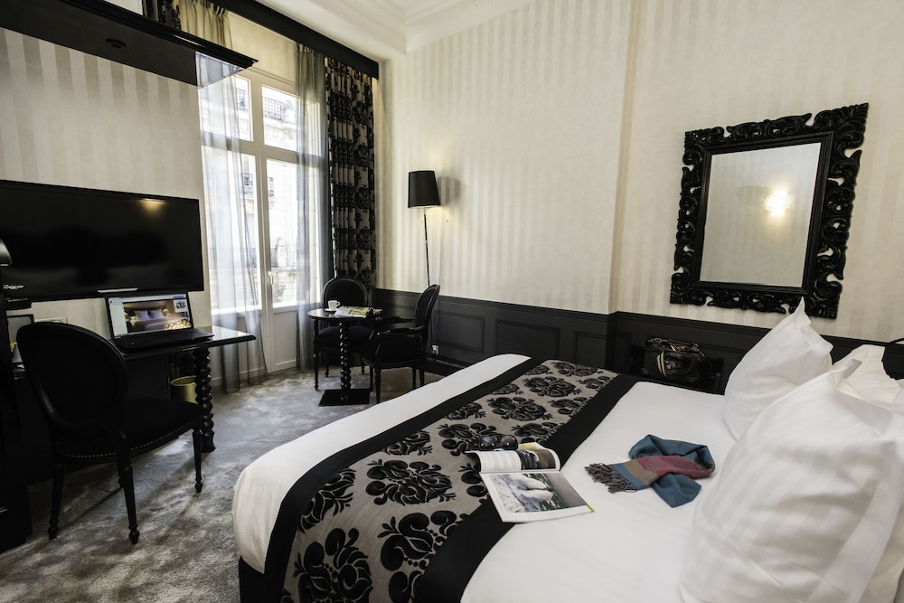 Exclusive Room, 1 King Bed, Non Smoking photo 3