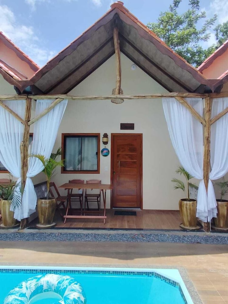 Premium Cabin, 1 Bedroom, Pool View, Poolside photo 1