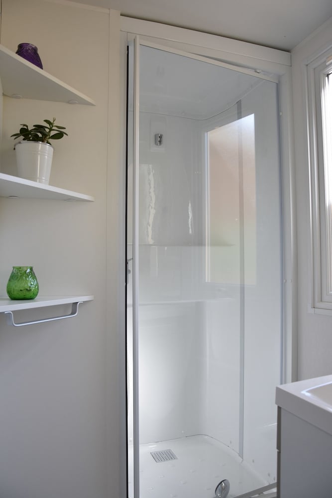 Mobile Home, 2 Bedrooms (Mercure) photo 3