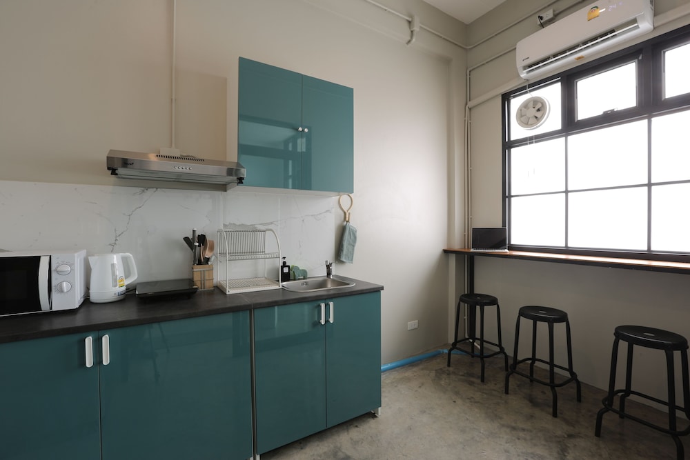 Quadruple Room - Photo 11