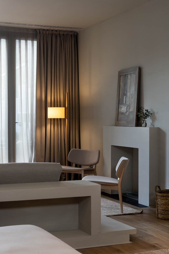 Heritage Suite - Photo 5