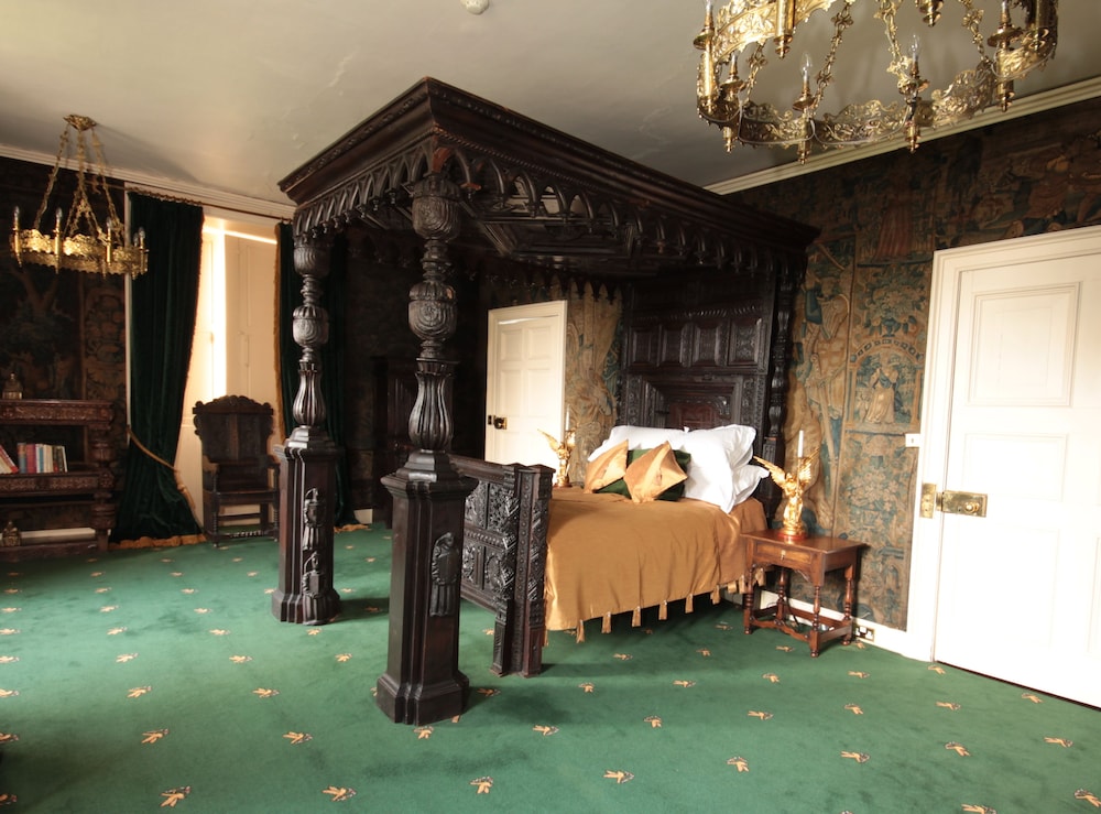 Deluxe Twin Room, Mountain View (Four Poster) photo 2
