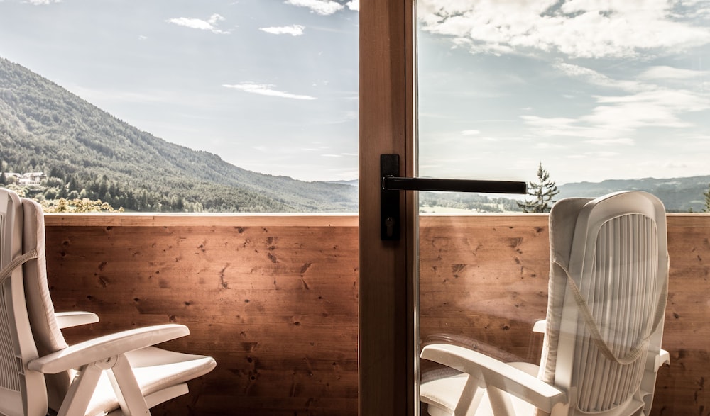 Romantic Double Room, Mountain View photo 2