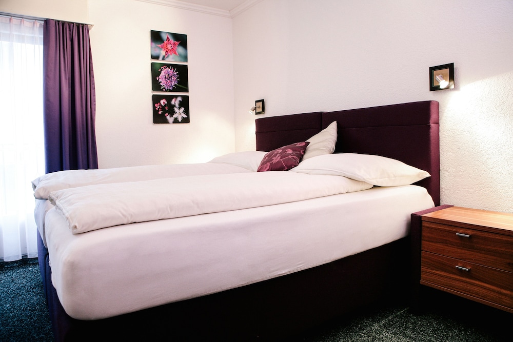 Standard Double Room, City View