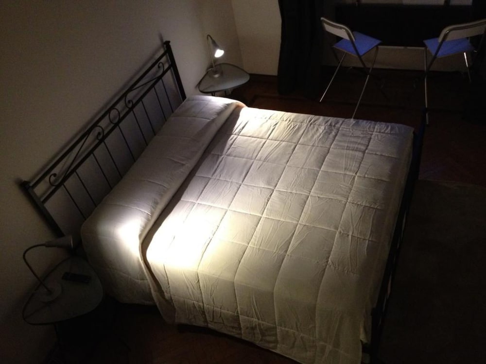 Panoramic Double Room, 1 Queen Bed, Shared Bathroom, City View