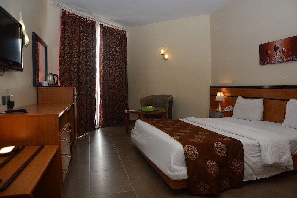 Premier Room